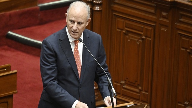 Canciller sustentó ante el Pleno del Congreso la autorización de viaje de la presidenta de la República a China