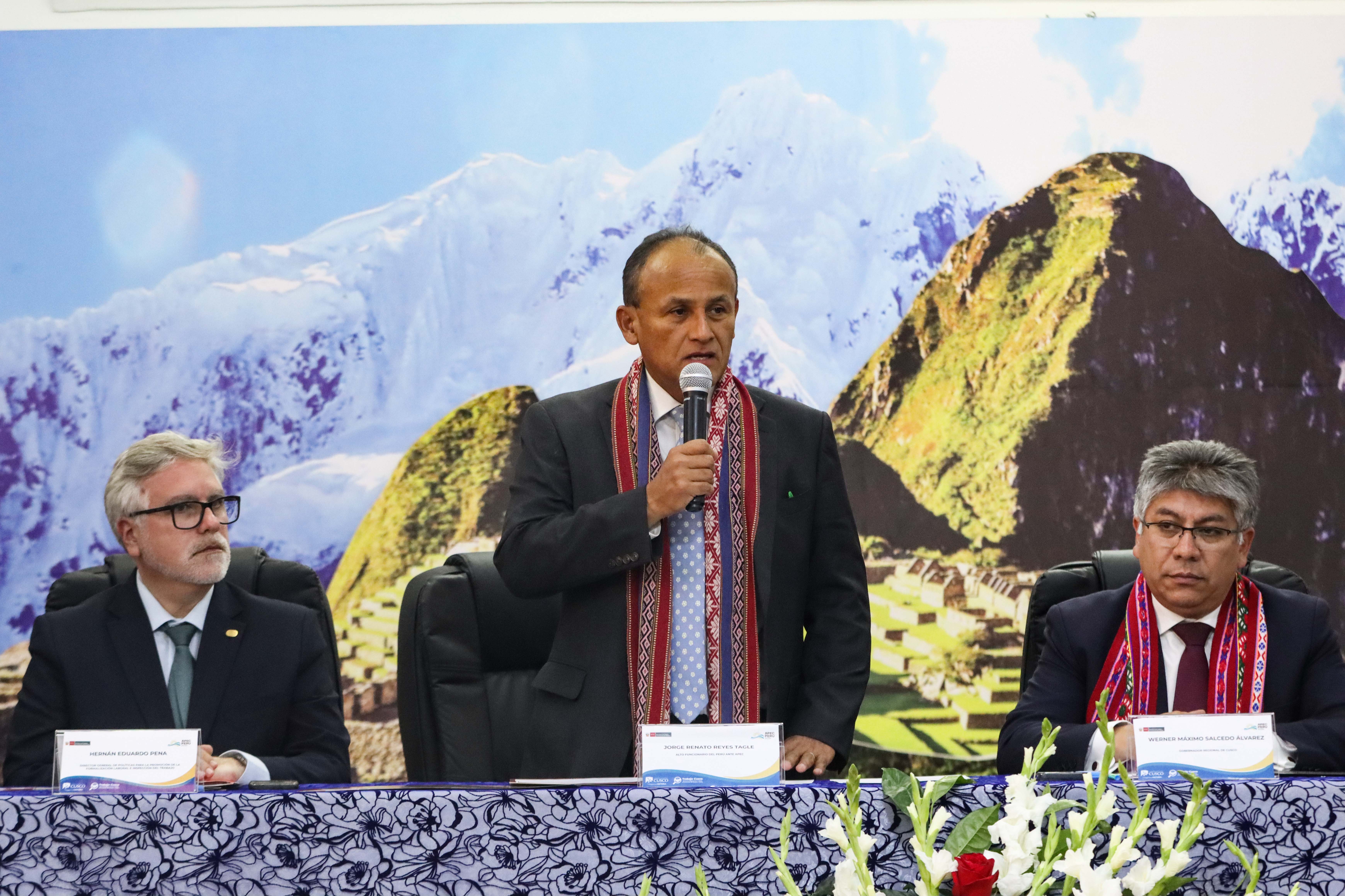 Gobierno Regional Cusco Promueve La Formalización Laboral En El Sector Turismo
