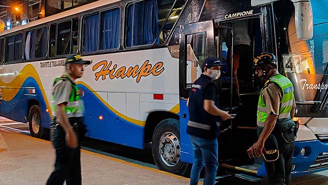 Intervienen a mujeres extranjeras que ejercían la prostitución en el centro de Paita