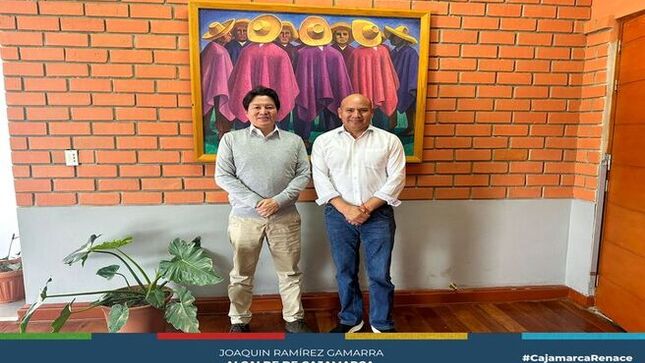 📌El alcalde provincial de Cajamarca, Joaquin Ramírez Gamarra, se reunió con el Director del Proyecto de Inversión Perú Seguro 2025, José Villaorduña, con el objetivo de analizar las posibilidades de inversión por parte del Banco Interamericano de Desarrollo (BID) en la región Cajamarca. Las discusiones se centraron en los sectores de seguridad pública y el reforzamiento de la seguridad ciudadana.
🤝Durante el encuentro, se abordó la gestión del proyecto de inversión Perú Seguro 2025 en relación con la reactivación de la escuela de la Policía Nacional ubicada en Cajamarca. Esta iniciativa se encuentra actualmente en proceso de coordinación con el Ministerio del Interior, y se espera que contribuya significativamente a la formación y capacitación de nuevos efectivos policiales.
✍La visita del director ejecutivo del proyecto ha sido gestionada por el alcalde Ramírez Gamarra, quien destacó la importancia de este tipo de iniciativas para mejorar la seguridad ciudadana en la región. "Estamos comprometidos con la seguridad de nuestros ciudadanos y este proyecto es una gran oportunidad para fortalecer nuestras capacidades en este ámbito", afirmó el alcalde.
✅El proyecto Perú Seguro 2025 ya está trabajando en diversas ciudades del país, incluida una de la región Cajamarca, demostrando su alcance y compromiso con la mejora de la seguridad en todo el territorio nacional.