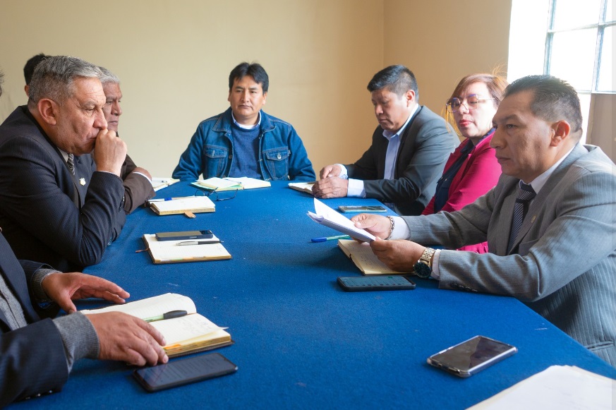 Gerencia de Transporte realizó reunión con la DRTC para el ordenamiento de los vehículos de servicio interprovincial y terminales informales