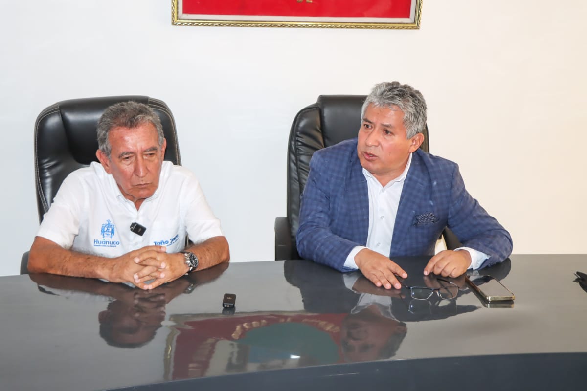GOBERNADOR PULGAR Y ALCALDE JARA
