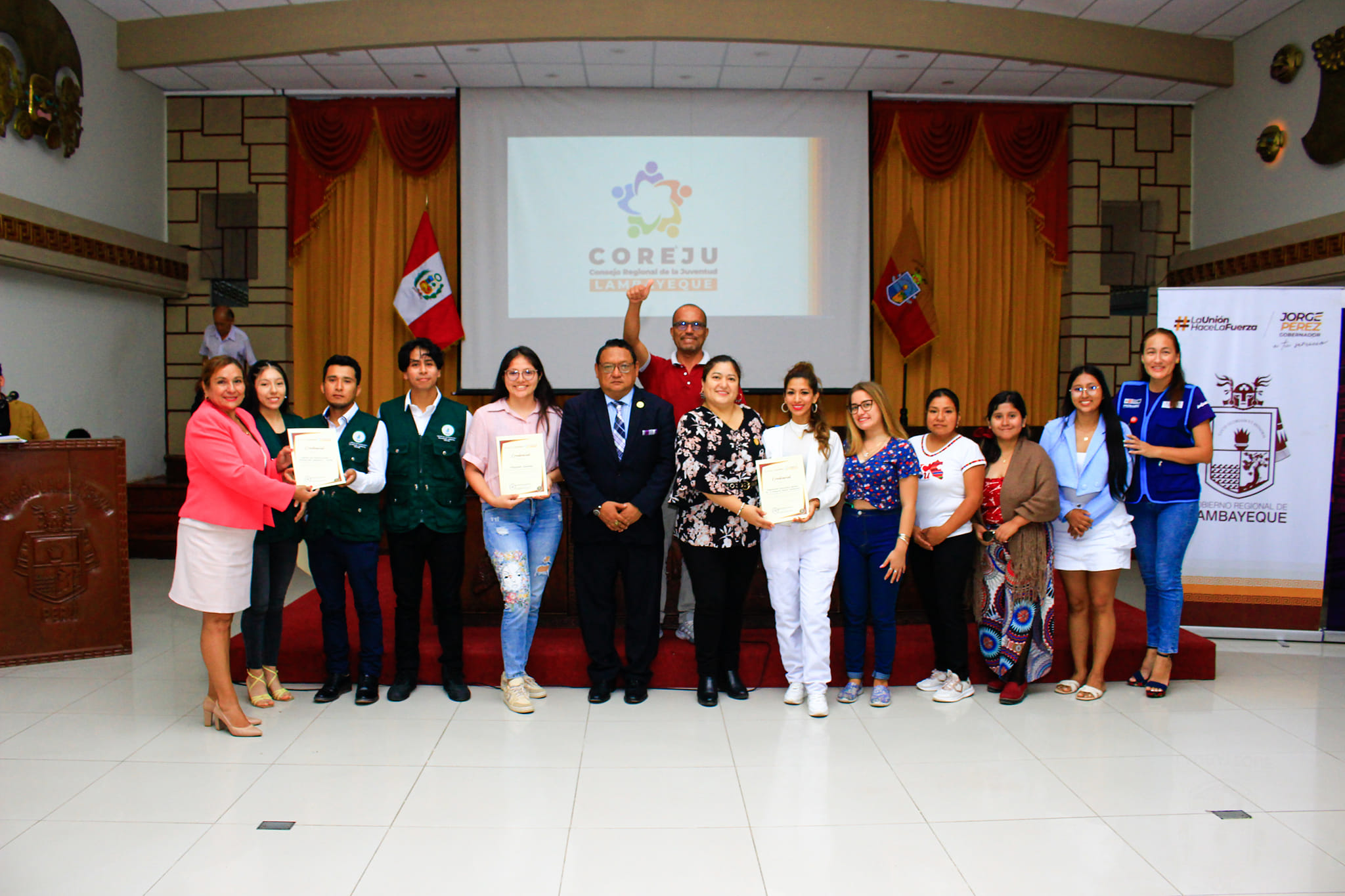 Gore Lambayeque entregó credenciales a jóvenes integrantes del COREJU