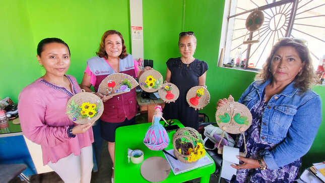 Coordinan acciones en favor de adultos mayores