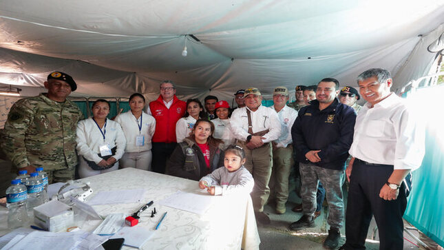 Ministro de Defensa resalta rol de las Fuerzas Armadas para acercar el Estado a las poblaciones vulnerables
