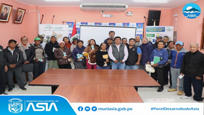 La Municipalidad Distrital de Asia, encabezada por nuestro alcalde Isaías Alcántara Malásquez, a través de la Sub Gerencia de Fomento de Inversión y Promoción Empresarial, realizó el gran "Taller de Manejo y uso seguro de Plaguicidas" en el auditorio Municipal, en donde nuestros agricultores obtuvieron mayor información sobre como hacer el uso correcto de los plaguicidas sin perjudicar sus frutos. 
De esta manera, la gestión municipal liderada por nuestro alcalde, Isaías Alcántara Malásquez, viene trabajando en el desarrollo de la agricultura.
#MunicipalidadDistritalDeAsia
#PorelDesarrollodeAsia
#IsaiasAlcantaraAlcaldedeAsia