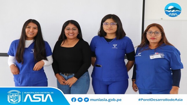 Nuestro alcalde, Isaías Alcántara Malásquez continua comprometido con la educación y el desarrollo interal de nuestros niños y adolescentes. Es por eso que la Oficina de la Defensoría Municipal de la Niña, Niño y Adolescente (DEMUNA), continúa realizando las coordinaciones con las diferentes instituciones educativas de nuestro distrito para realizar charlas preventivas dirigidas a los alumnos, maestros y padres de familia.
En esta ocasión acompañamos al equipo de psicología en una charla dirigida a los alumnos de la I.E. 476 - Capilla de Asia en donde se le brindan herramientas de apoyo y desarrollo personal.
Informamos a la población que la DEMUNA se encuentra a disposición de martes a viernes desde 08:00 a.m. hasta 5:00 p.m. y los sábados de 8:00 a.m. hasta 1:45 p.m.
para brindarles gratuitamente asesoría legal, consejería, orientación psicológica y apoyo social.
#PorelDesarrollodeAsia
#IsaiasAlcantaraAlcaldedeAsia
#MunicipalidadDistritalDeAsia