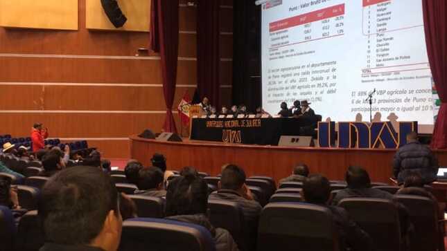 Durante la actividad se presentaron las acciones que viene ejecutando el MIDAGRI para impulsar el desarrollo de más de 200 mil productores de la agricultura familiar presentes en dicha región.
