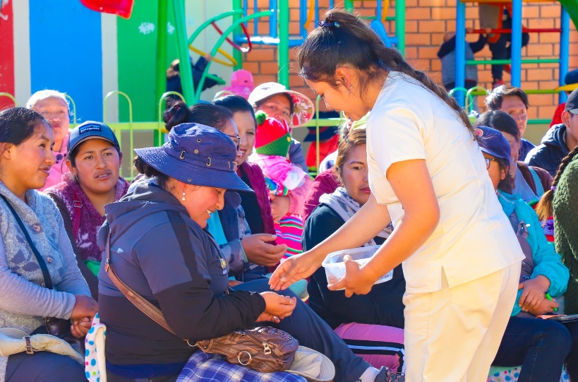 Municipalidad de Puno impulsa sesiones educativas y demostrativas para prevenir la anemia y promover una alimentación saludable
