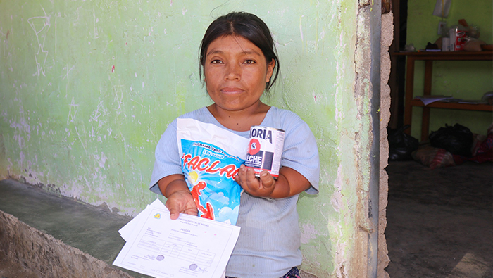 Comité de Vaso de Leche reciben insumos del mes de Mayo