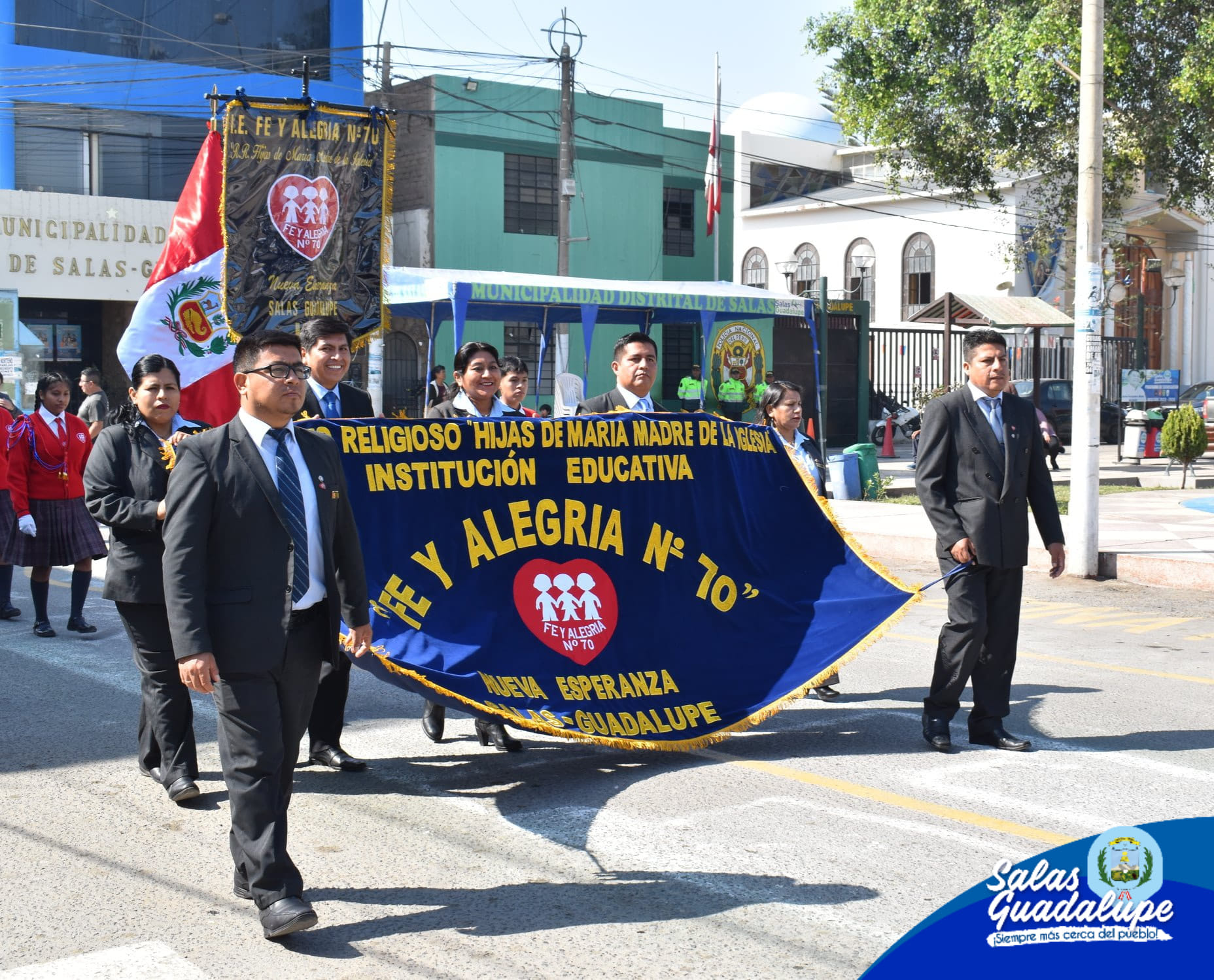 CON UNA ACTIVIDAD PATRIÓTICA CELEBRAMOS HOY EL DÍA DE LA BANDERA EN LA PLAZA DE ARMAS DE SALAS - GUADALUPE 