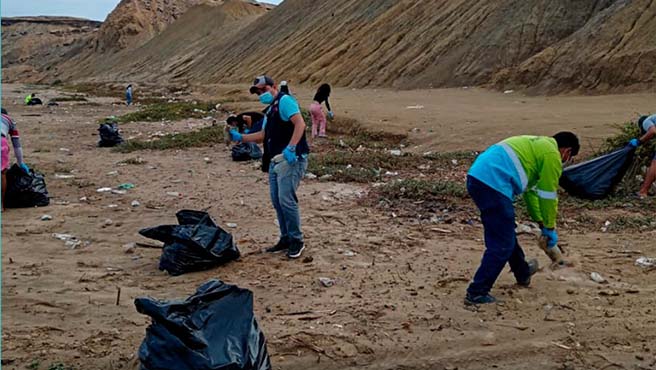 Municipalidad recolectó media tonelada de residuos sólidos en Playa Grande