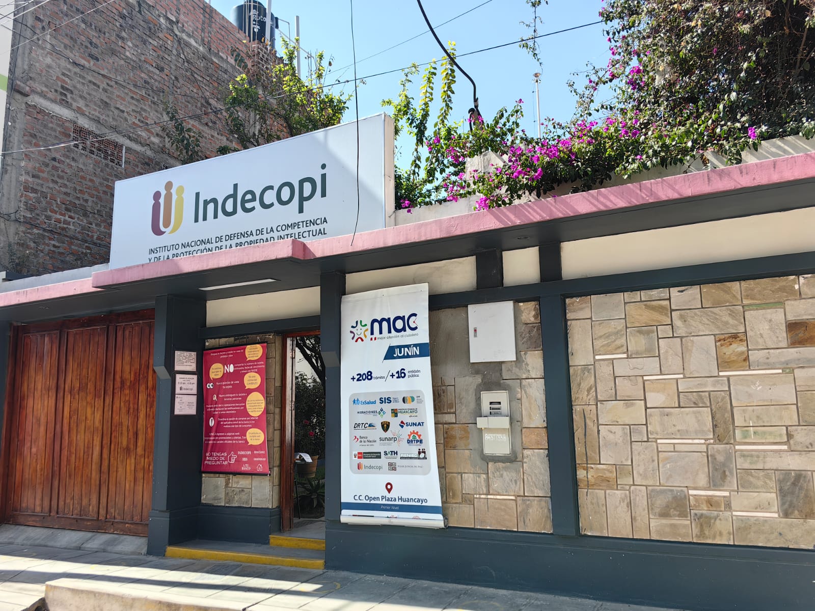 Según el Código de Protección y Defensa del Consumidor es una infracción impedir el ingreso a los usuarios por orientación sexual.