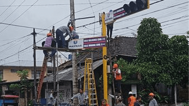 Maynas ya inició instalación de semáforos nuevos