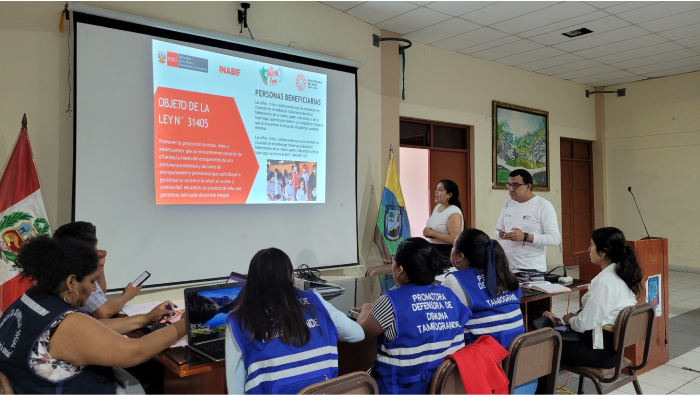 𝐂𝐎𝐌𝐔𝐍𝐀 𝐓𝐀𝐌𝐁𝐎𝐆𝐑𝐀𝐍𝐃𝐈𝐍𝐀 𝐏𝐑𝐎𝐌𝐔𝐄𝐕𝐄 𝐀𝐒𝐈𝐒𝐓𝐄𝐍𝐂𝐈𝐀 𝐀 𝐍𝐈𝐍̃𝐎𝐒 𝐄𝐍 𝐒𝐈𝐓𝐔𝐀𝐂𝐈𝐎́𝐍 𝐃𝐄 𝐎𝐑𝐅𝐀𝐍𝐃𝐀𝐃