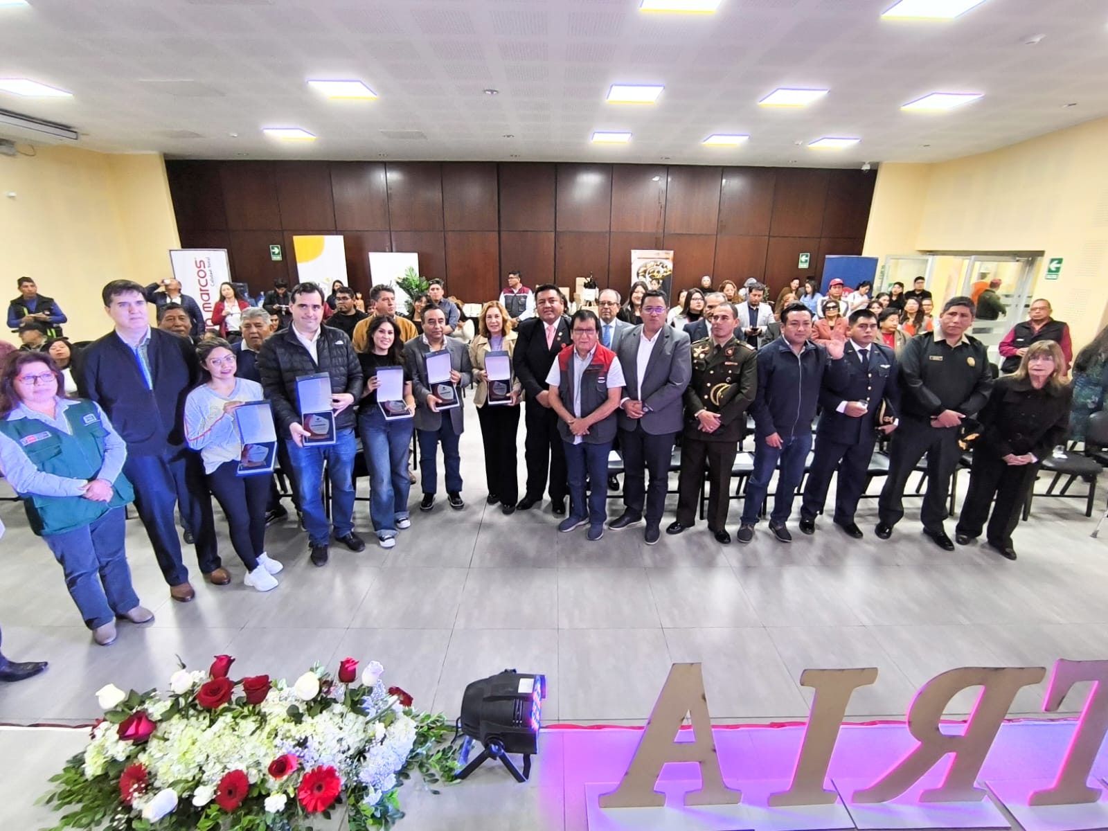 Reconocen a 5 empresas tacneñas en el Día de la Industria Nacional