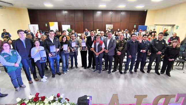 Reconocen a 5 empresas tacneñas en el Día de la Industria Nacional 