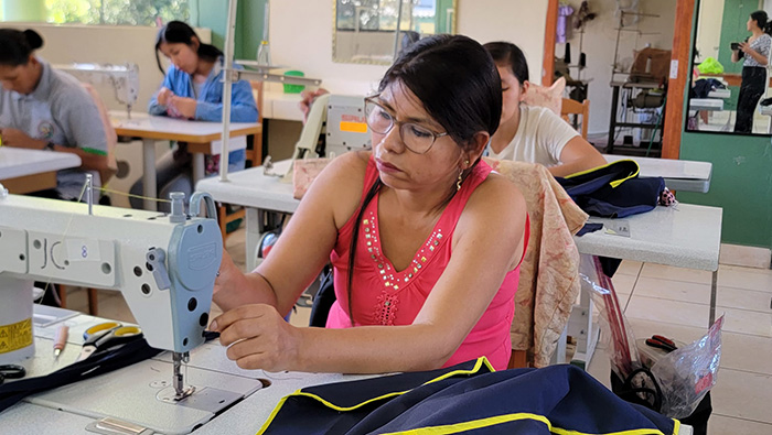 Capacitación gratuita en gastronomía, cosmetología y corte y confección