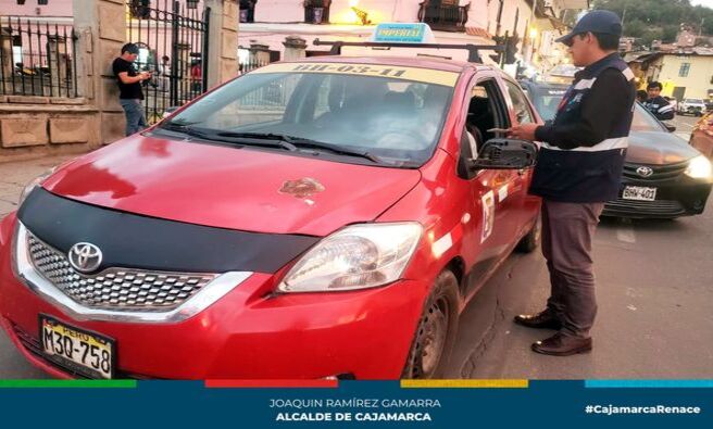 β
Con el objetivo de ordenar y erradicar el transporte informal, la gerencia de Transporte y Seguridad Vial de la Municipalidad de Cajamarca continΓΊa con su labor de fiscalizaciΓ³n en diferentes puntos de la ciudad.
πExhortamos a todos los conductores a regularizar su documentaciΓ³n para asΓ evitar multas y sanciones.