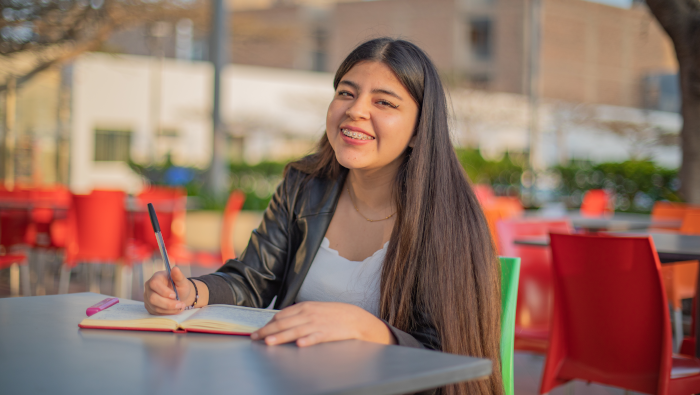 Peruanos, a través del Pronabec, pueden realizar un semestre de sus estudios en Colombia, México o Chile