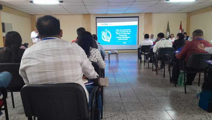 Drem Piura en Taller de Capacitación Presencial en Materia de Formulación de Planes Territoriales y Planes Institucionales