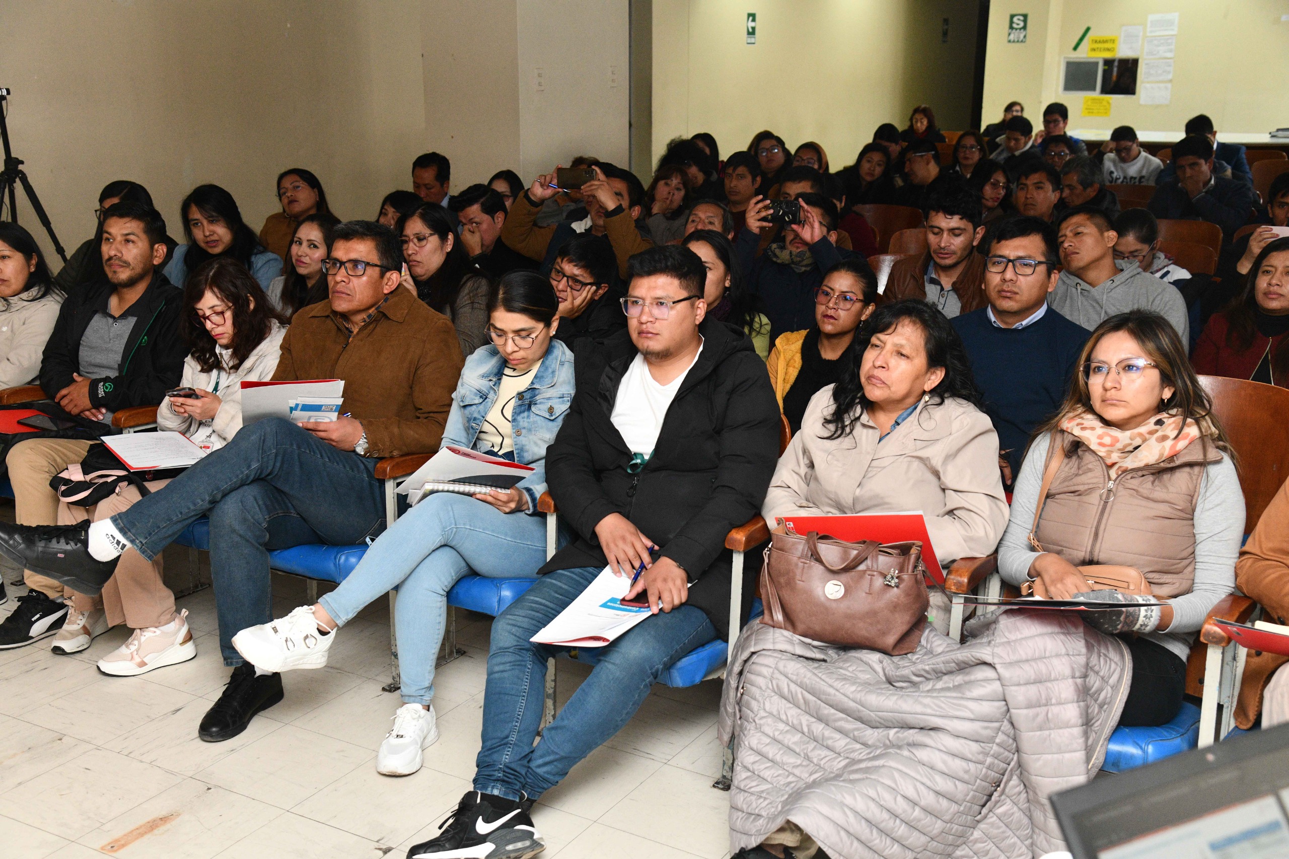 Foto de la charla en el auditorio