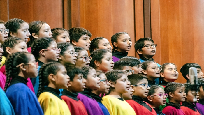 Ministerio de Cultura: Coro Nacional de Niños estrena nuevo espectáculo “Aromas de junio: Inti Raymi y Fiesta de San Juan”