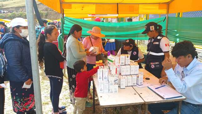 Gobierno Regional brinda atención médica  a 500 adultos mayores en el sector sur de Piura
