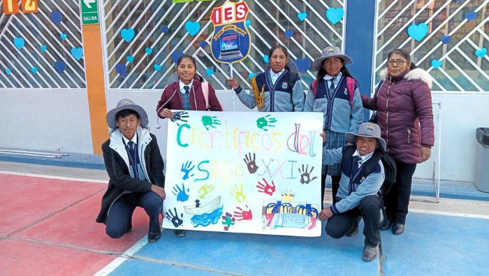 Más de 400 alumnos participaron del Primer Encuentro Regional de Clubes de Ciencia de Puno