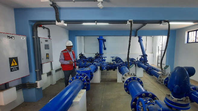 La Contraloría General alertó al Programa Nacional de Saneamiento Urbano que no se analizó la totalidad de los parámetros de calidad del agua subterránea que abastecerá al proyecto de saneamiento básico, a cargo del Ministerio de Vivienda, Construcción y Saneamiento en Huarmey. Este hecho contraviene la legislación ambiental vigente e impide verificar si la calidad del agua se encuentra apta para el consumo humano.