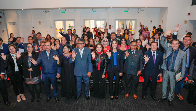 Ponentes y asistentes al lanzamiento de la Expo Amazónica 2024