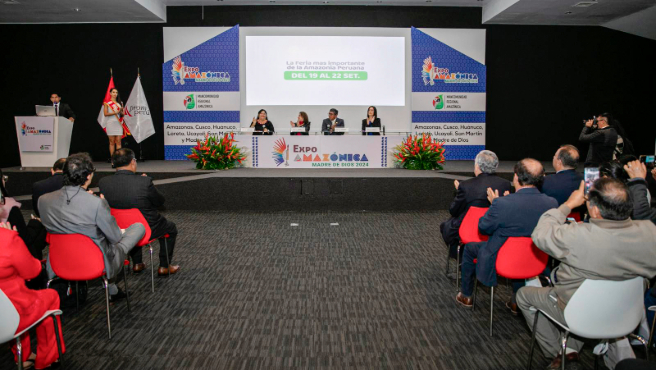 Mesa de honor del lanzamiento de la Expo Amazónica 2024