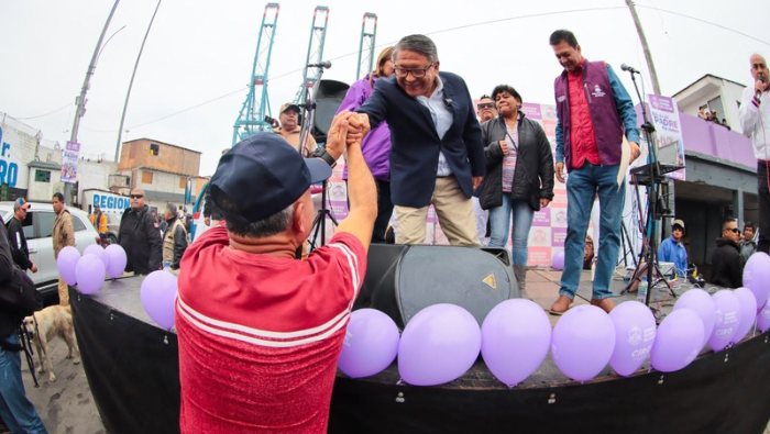 Con fiesta en el muelle artesanal de pescadores del Callao culminaron celebraciones por Día del Padre