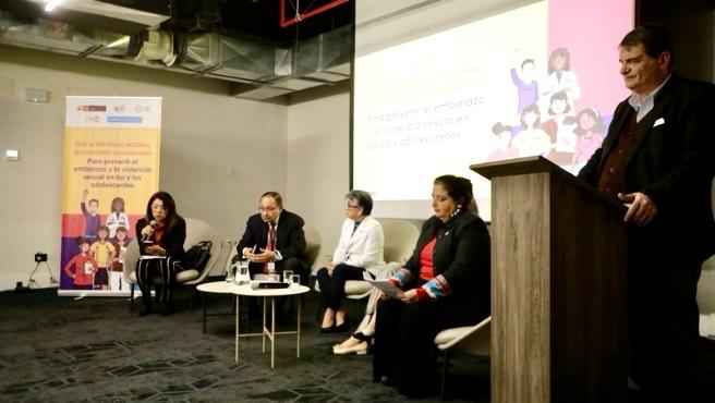 Minsa capacitará a más de 400 profesionales de la salud para prevenir el embarazo y violencia sexual en las y los adolescentes