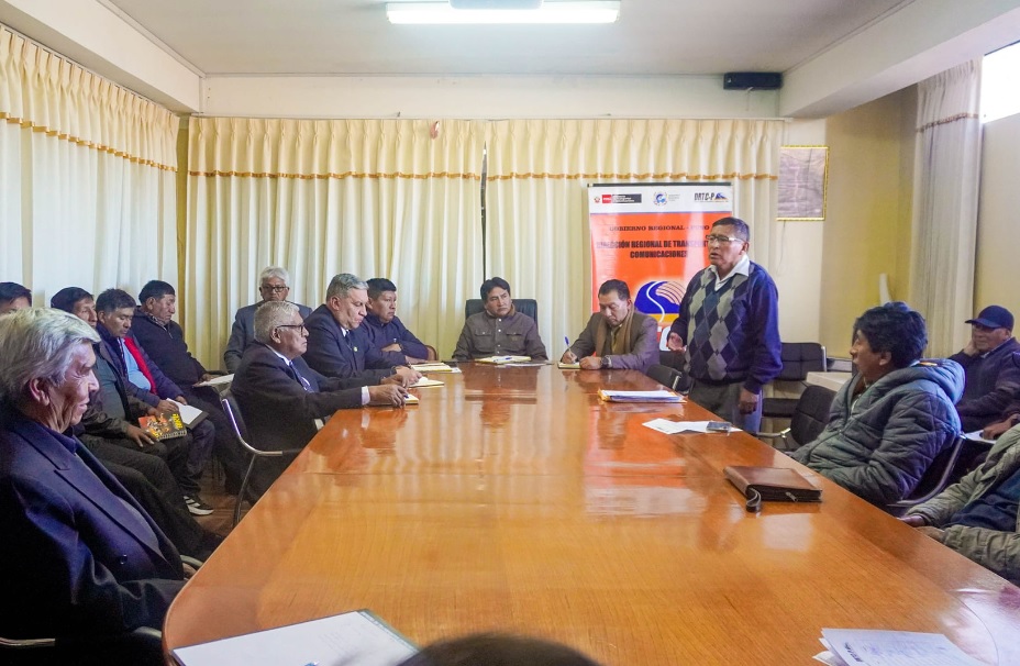 Gerencia de Transporte y Dirección Regional de Transporte entablan diálogo con los transportistas de servicio interprovincial