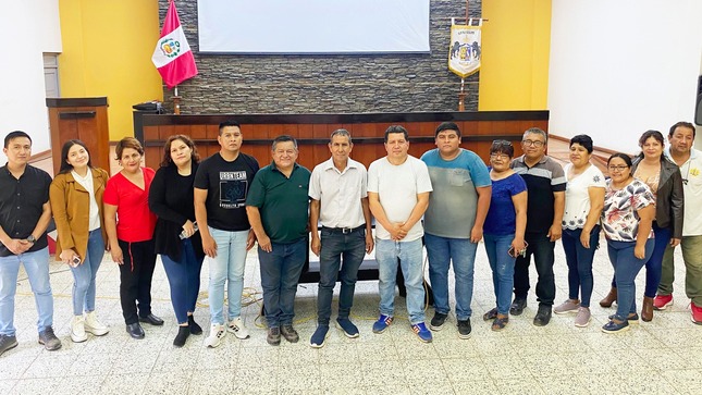  juramentación al Comité de la Feria 