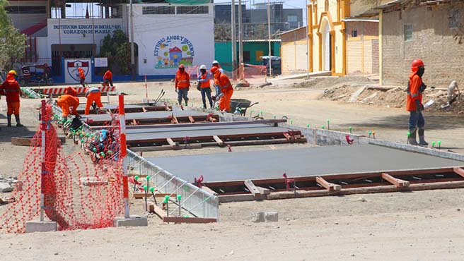 Alcalde supervisa obra de pavimentación del SECTOR II EL TABLAZO
