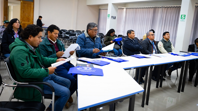 Exponen propuesta de la creación y ejecución del sistema de abastecimiento de agua potable para la zona norte de la ciudad de Puno. 