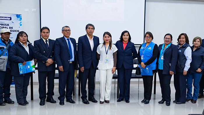 Día mundial de la hipertensión: Emsapuno se suma a Essalud en charla informativa