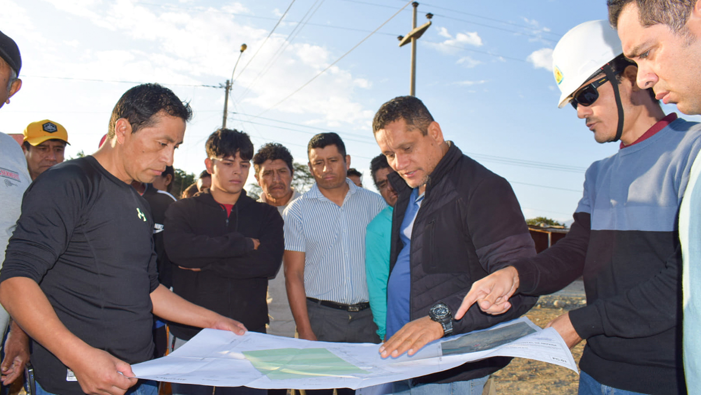 Iniciamos la construcción del Campo deportivo "Huacrachucro"