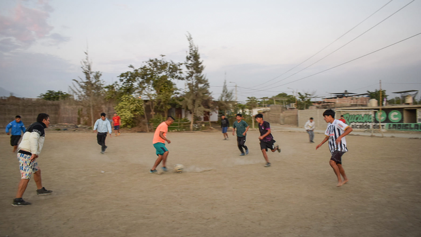 Iniciamos la construcción del Campo deportivo "Huacrachucro"