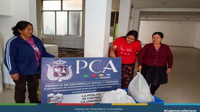 🤝En un trabajo articulado con el Banco de Alimentos de cajamarca, la Municipalidad Provincial de Cajamarca entregó alimentos perecibles  a diferentes comedores de la ciudad. 
✅Este esfuerzo solidario no sería posible sin el respaldo del alcalde Joaquin Ramírez, cuyo compromiso con los comedores populares y el bienestar de nuestra comunidad es innegable.