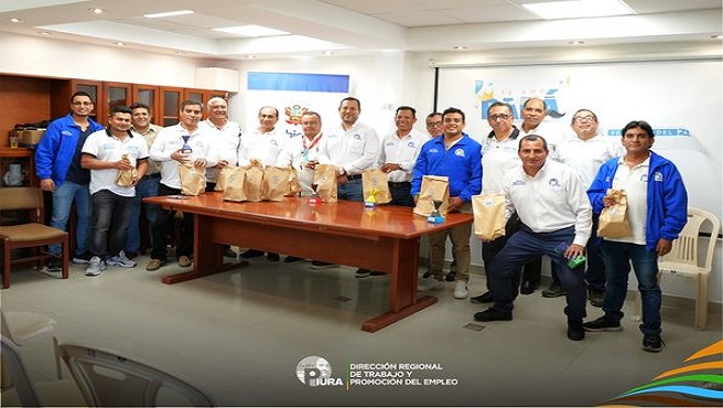 celebró el Día del Padre, reconociendo el importante papel que desempeñan siendo los principales proveedores de salud, nutrición, estimulación,
