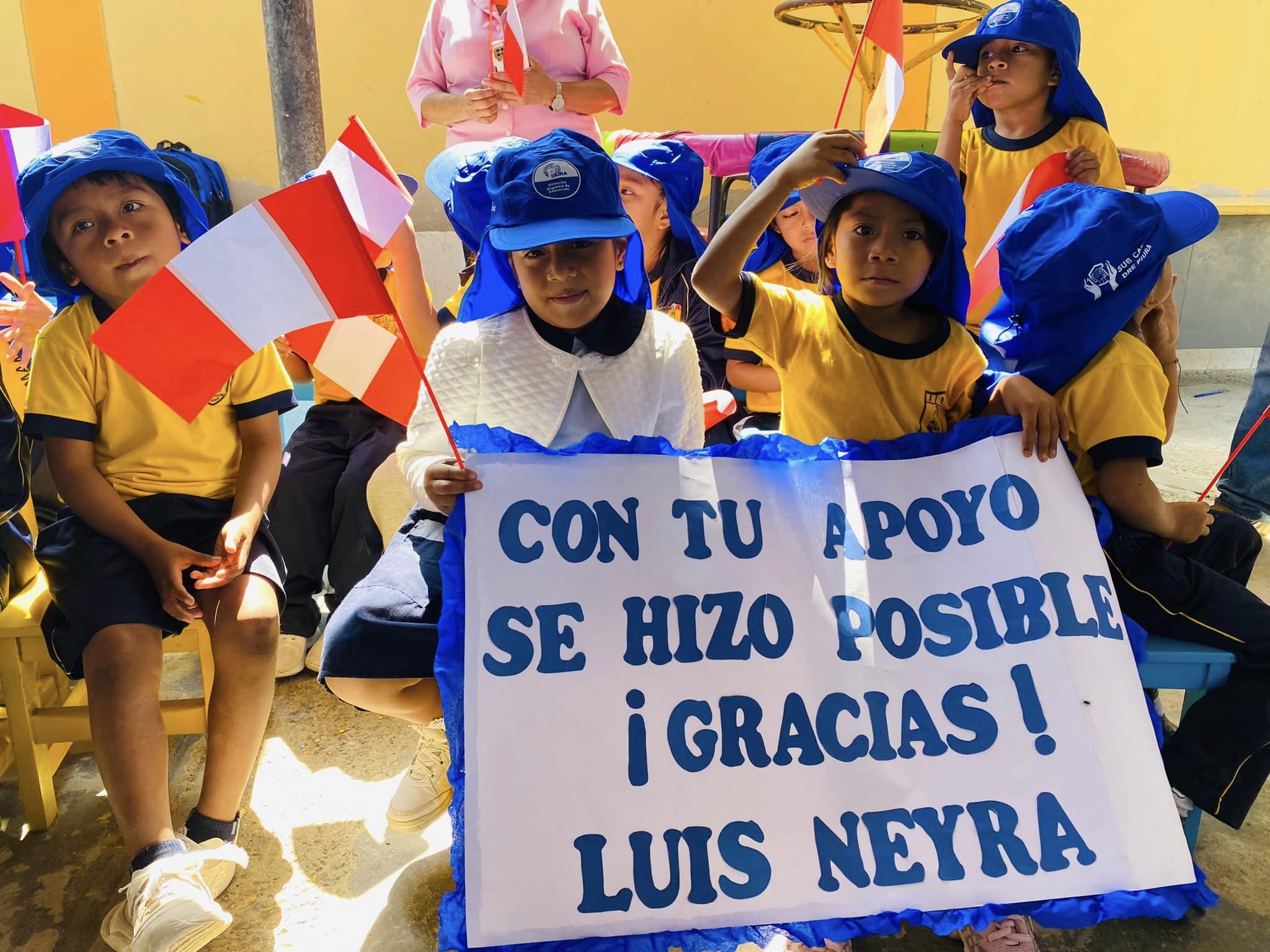 GORE entrega mobiliario escolar a la IE 364 Catacaos y a la IE José Abelardo Quiñones de Castilla