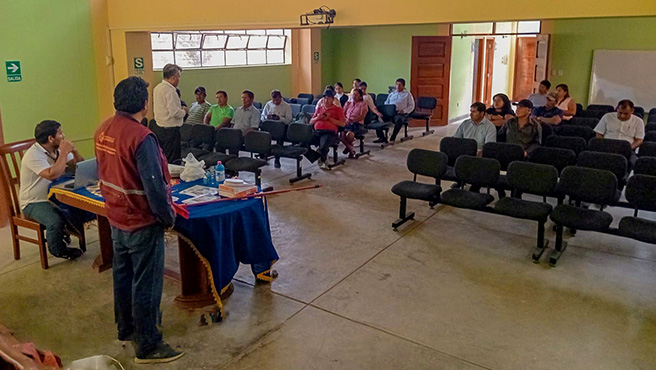 El equipo técnico de la Gerencia de Vivienda, Construcción y Saneamiento  continua visitando los diferentes distritos de la región, capacita a los directivos de la Juntas Administradoras de Servicios de Saneamiento (JASS) en Operación, Mantenimiento y cloración de los sistemas de Agua.