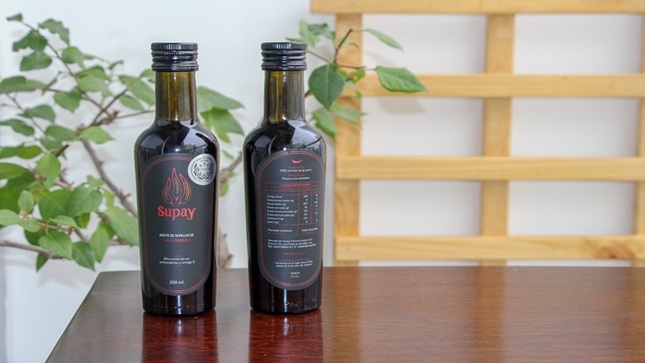 Archivo JPG botella aceite de ajíes nativos