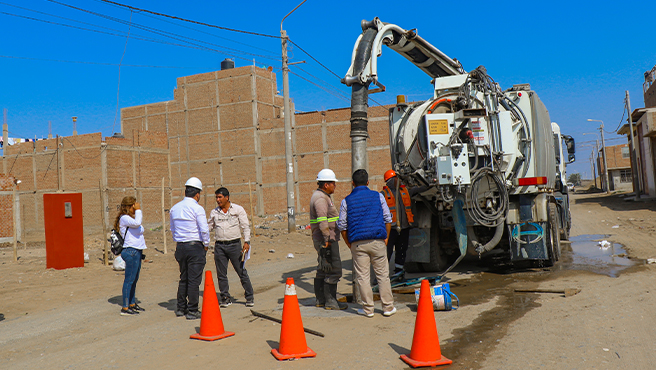 En un trabajo articulado con EPSEL, llegó de inmediato al llamado de los pobladores del PJ "El Progreso" en Chiclayo.