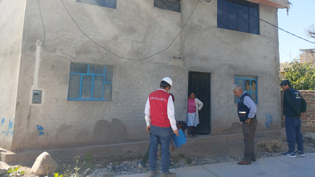 Ayacucho.- La Contraloría General de la República identificó la presunta responsabilidad penal y administrativa en siete funcionarios y servidores de la Municipalidad Distrital de San Juan Bautista por el pago de un servicio deficiente, suspensión de plazo, resolución de contrato e inaplicación de penalidades en el servicio de demolición y reposición de predios afectados por derecho de vía de Plan de Compensación y Reasentamiento Involuntario - PACRI, en la obra de agua y desagüe de la quebrada Chaquihuaycco.