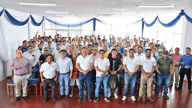 Vladimir Chong celebró el Día del Padre en la comuna de Maynas
