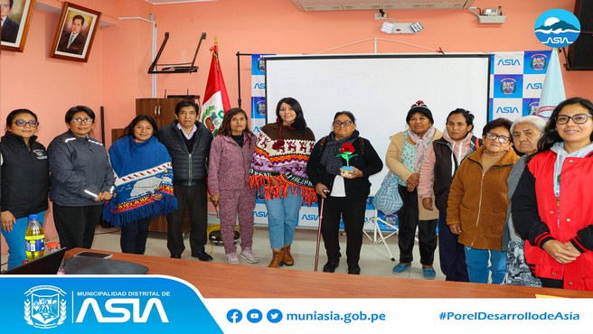 La Municipalidad Distrital de Asia, a través de la Sub Gerencia de Fomento de Inversión y Promoción Empresarial Local en coordinación con los funcionarios del Gobierno Regional de Lima, desarrollaron con éxito el "Taller del fondo concursable de PROCOMPITE" a las diferentes asociaciones del distrito, brindando información y detalles acerca de las inscripciones para ingresar al concurso para que puedan acceder al financiamiento del Procompite. Asimismo, se dio alcance de las diferentes categorías  que existen y cadenas productivas.
#MunicipalidadDistritalDeAsia
#PorelDesarrollodeAsia
#IsaiasAlcantaraAlcaldedeAsia